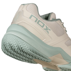 Zapato de Padel Nox AT10 Pro Beige/Azul Claro